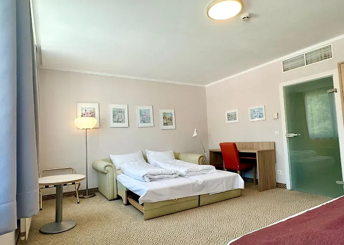 Otel Apartment 4*