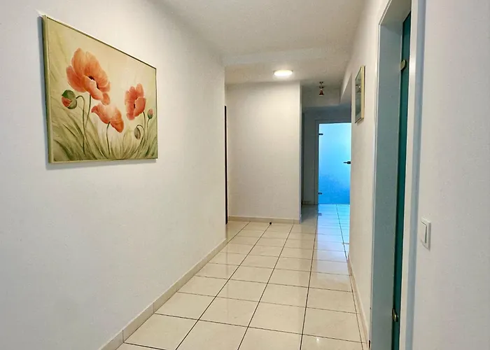 Otel Apartment 4*